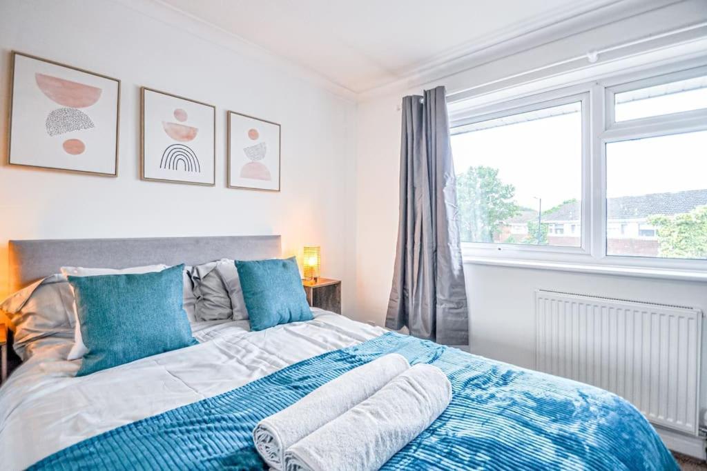 Entire House Sleeps 4 Near The River Thames Villa Maidenhead Buitenkant foto