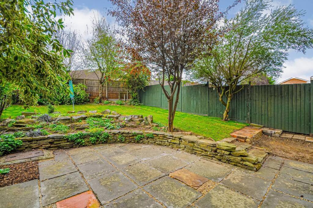 Entire House Sleeps 4 Near The River Thames Villa Maidenhead Buitenkant foto