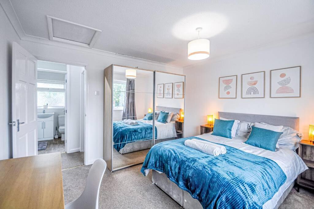 Entire House Sleeps 4 Near The River Thames Villa Maidenhead Buitenkant foto